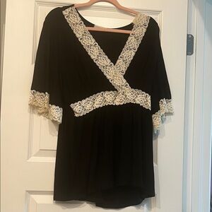 Elegant Black Lace Trim Women's Top
